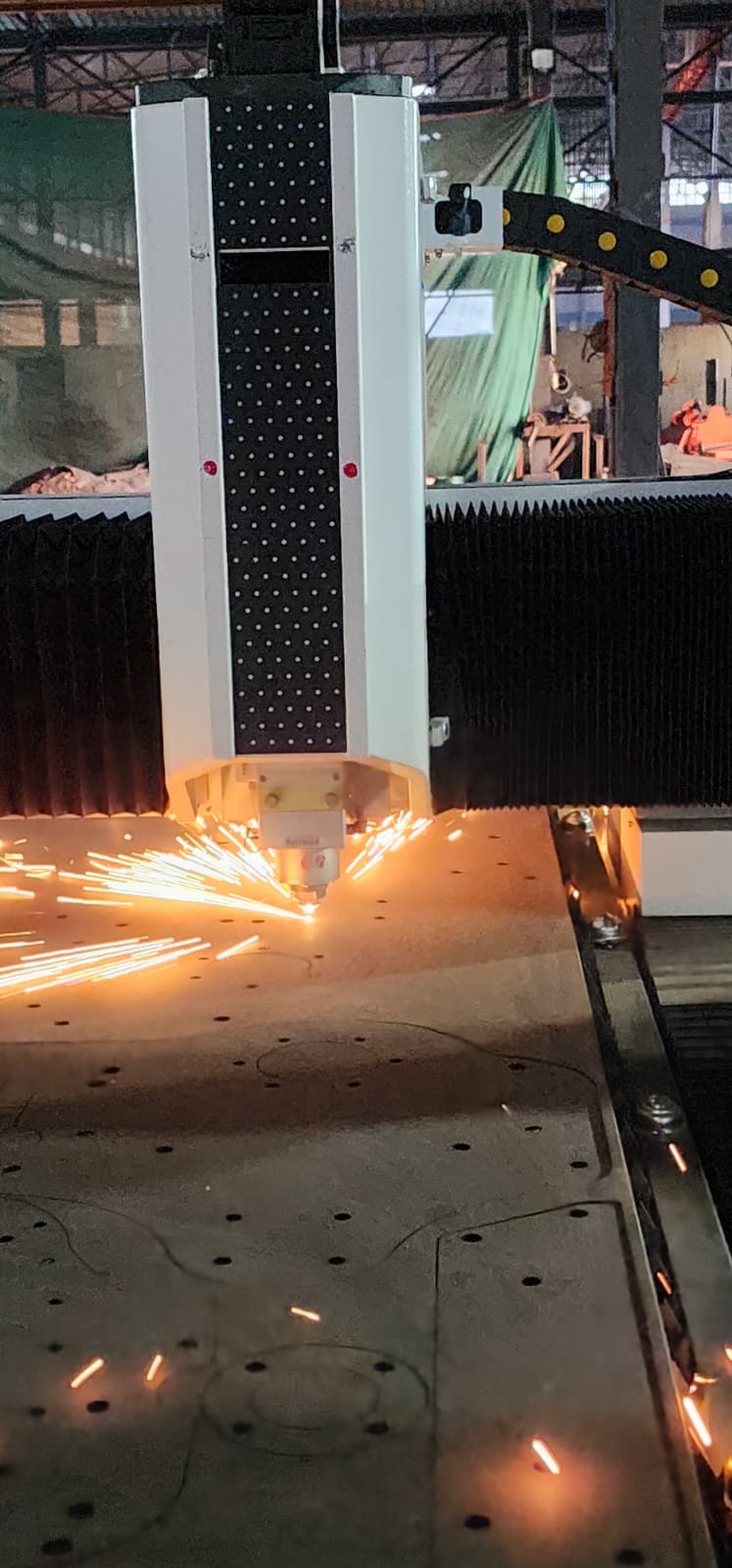CNC Fiber Laser Cutting Machine