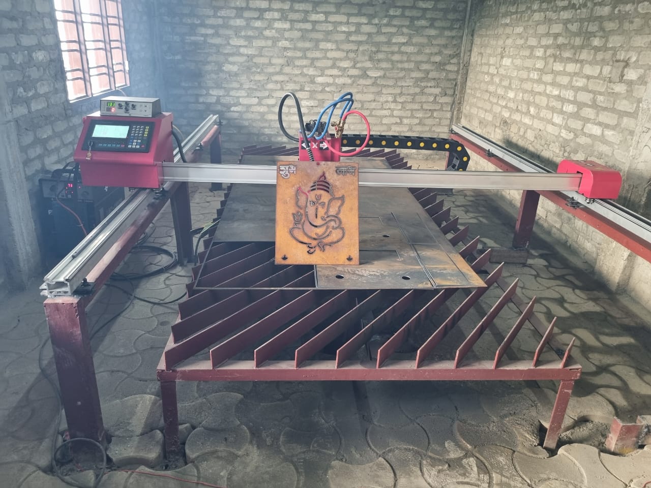 Portable Gantry CNC Plasma Cutting Machine side view