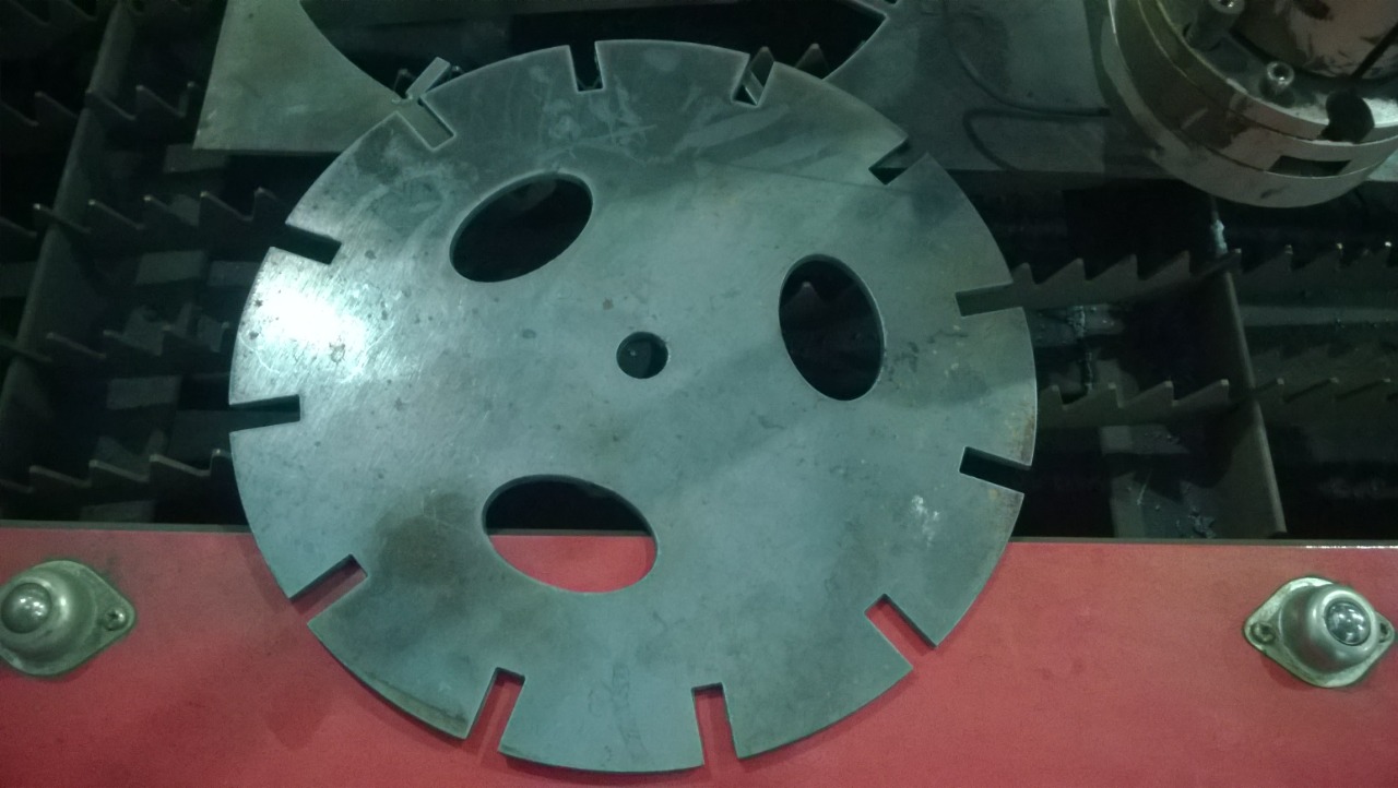 High Speed Table CNC Plasma Cutting Machine side view