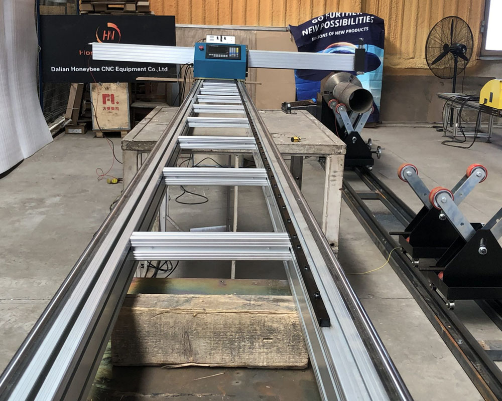 CNC Pipe Plasma & Flame Cutting Machine